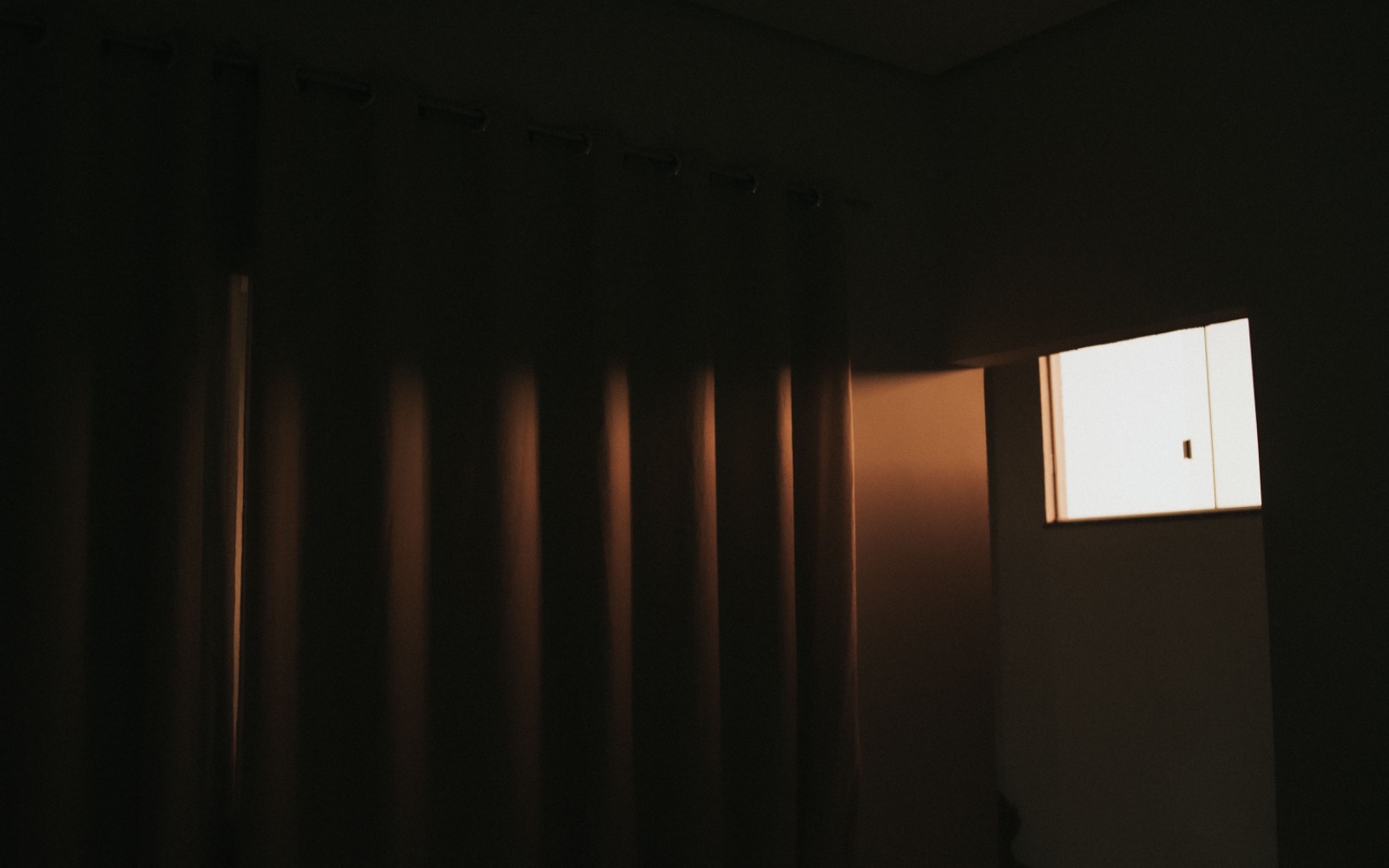 Blackout curtains heat and UV guide